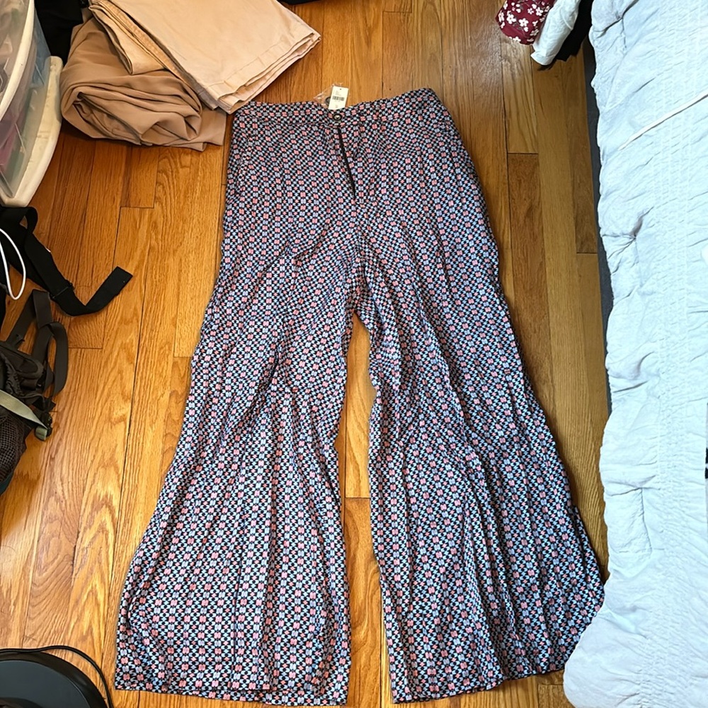 Floral wide leg slacks